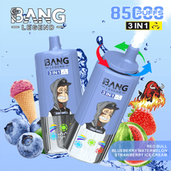Deux appareils de vape jetables 3-en-1 Blue Bang avec logos de personnages Red Bull animés, entourés de bleuets, de pastèque, de fraises, de cornets de glace et de flammes, avec du texte mettant en évidence 8500 bouffées et saveurs: Red Bull, aquarelle de bleuet, crème glacée aux fraises.