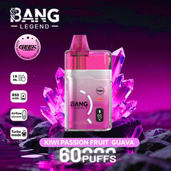 Vape jetable Pink Bang Legend avec corps translucide et accents de cristaux, saveur Kiwi Passion Fruit Goyave, 60 bouffées.