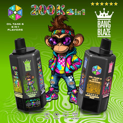 Due flaconi neri con etichette fiancheggiano una scimmia cartone animato con occhiali da sole su uno sfondo lime con 200K sin1 e Bang Blaze.