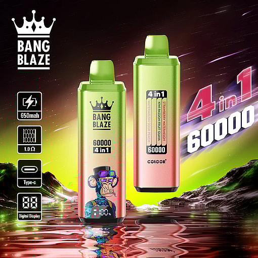 Dos dispositivos de vapeo Bang Blaze 4 en 1 de 60 000 bocanadas con degradado de verde a rosa con una pantalla digital y un gráfico de dibujos animados de un simio fumando en uno, sobre un paisaje montañoso brillante con reflejo de agua, que muestra características como batería de 650 mAh, resistencia de 1,0 ohmios, carga tipo C y pantalla digital.